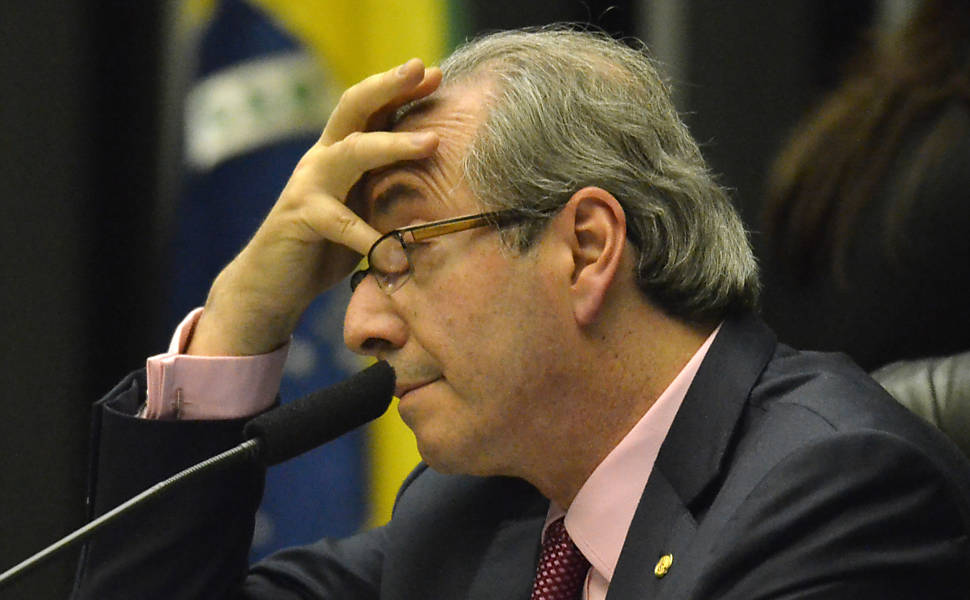 Por 11 a 9, Conselho de Ética aprova parecer pela cassação de Cunha