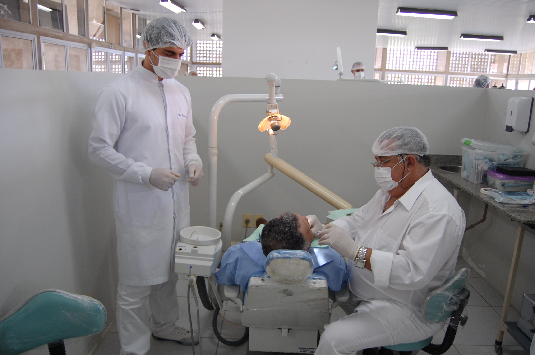 Sincomerciários oferece tratamento especializado em Odontologia