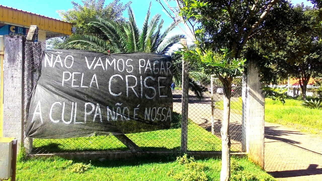 Funcionários da UNESP de Ourinhos entram em greve por tempo indeterminado