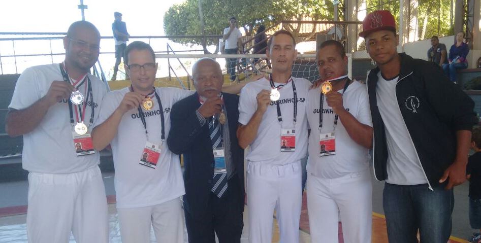 Capoeira de Ourinhos brilha nos Jogos Regionais e conquista 4 medalhas de ouro