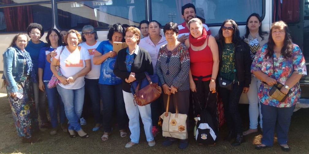 Grupo de artesãos de Ourinhos visita Feira Artesanal em Avaré