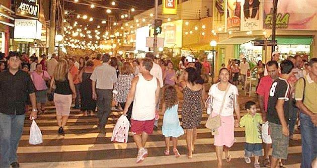 Horário especial do comércio para compras de Natal começará no dia 09 de dezembro