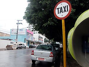 Ambulantes e motoristas devem renovar alvarás municipais