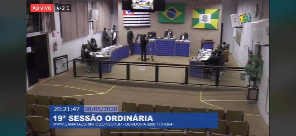 Lucas Pocay aciona vereadores da base e Câmara  suspende CPI da Delfim Verde