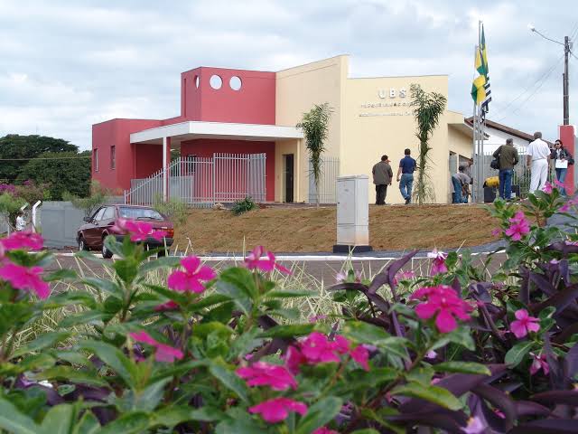 Médica de UBS nega atestado médico para professora hipertensa de 74 anos não ter que voltar as aulas