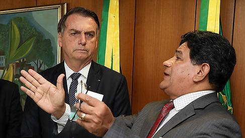 Pastor acusado de cobrar propina para liberar verba do MEC investiu R$ 450 mil em novas empresas