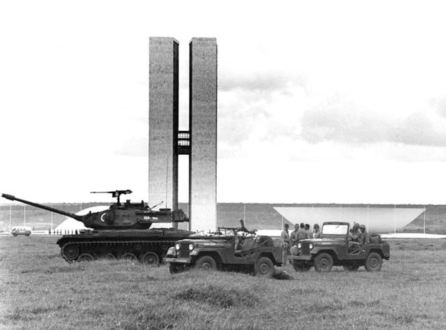 “O Golpe, Dia da Mentira Uma Ova! ” na crônica de Jair Vivan Jr.