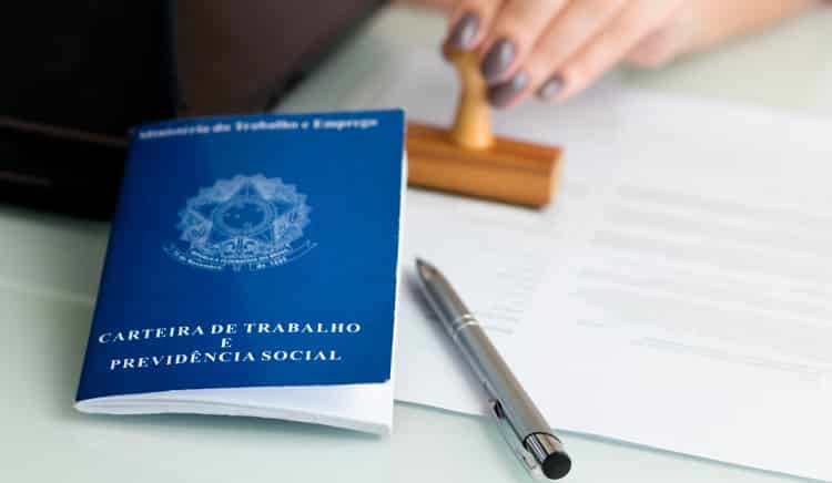 Pedidos de demissão batem novo recorde em agosto