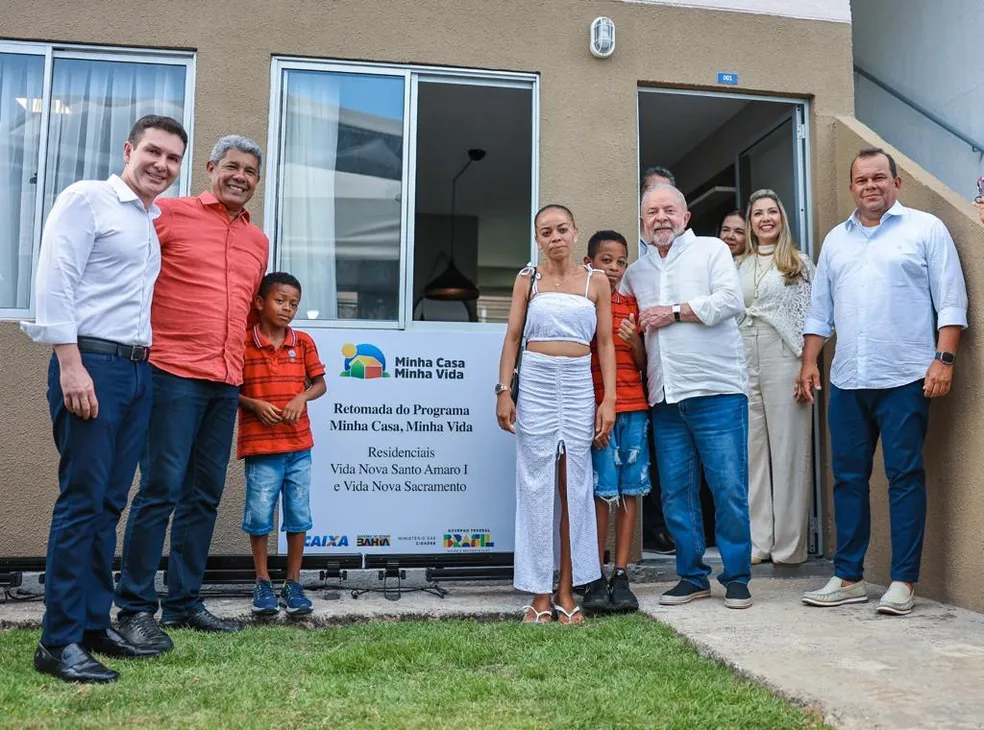 Lula relança Minha Casa Minha Vida para famílias com renda de até R$ 8.000,00