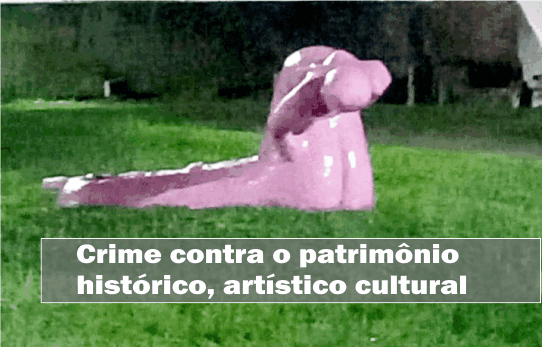 Após protestos escultura pintada de rosa volta a ter cor original